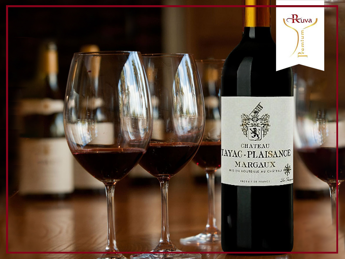 Rượu vang Chateau Tayac Plaisance Margaux Cru Bourgeois có cá tính mạnh mẽ.