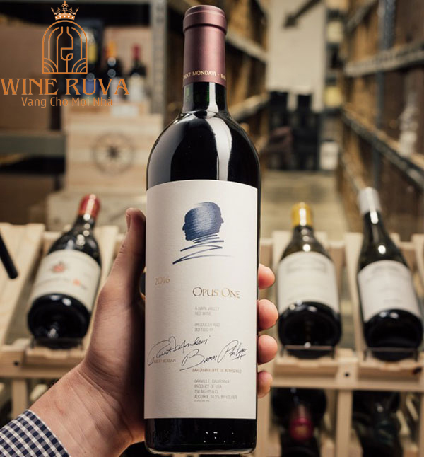 Rượu vang Mỹ Opus One sự kết hợp tinh tế.