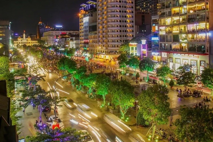 Cuối tuần ở Sài Gòn nên đi đâu? Gợi ý 3 địa điểm vui chơi hấp dẫn nhất