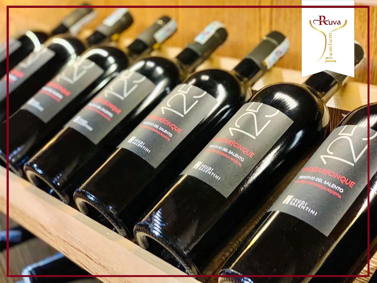 Rượu vang 125 PRIMITIVO Del Salento khi thưởng thức sẽ cảm nhận được các hương vị hòa hợp của các loại cây tươi ngon 