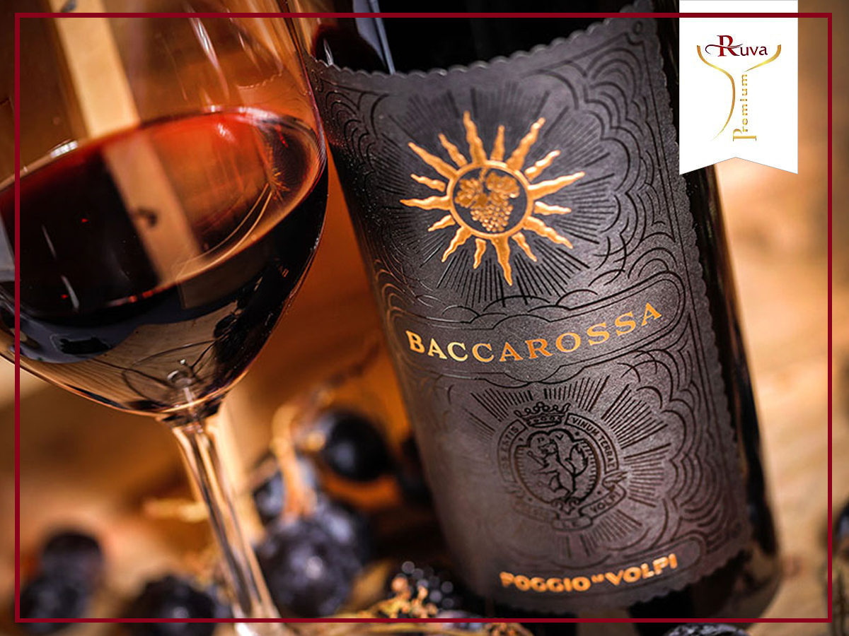 Rượu vang Baccarossa Lazio I.G.P làm từ nho lên men.