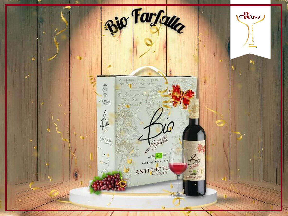 Nguyên liệu chính để làm nên Rượu vang đỏ Bio Farfalla Vino Rosso Biologico là được ủ và lên men từ 2 giống nho chính là Negroamaro và Primitivo