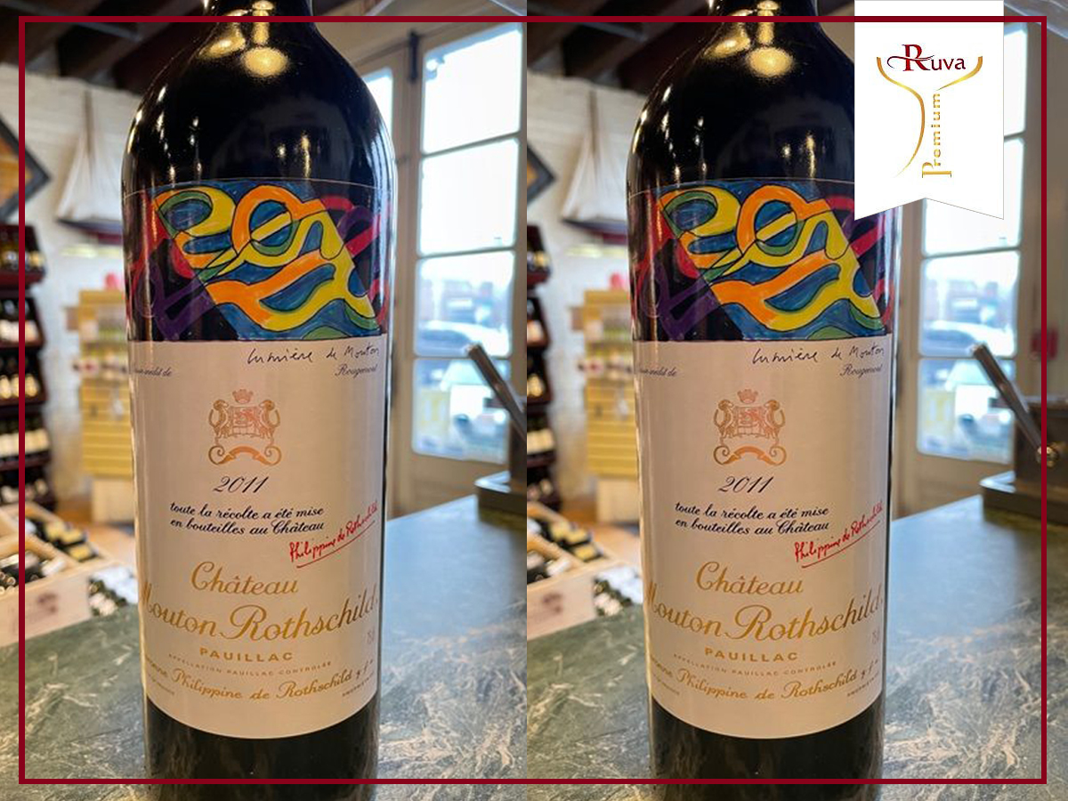 Tại Rượu vang RUVA sản phẩm rượu vang Chateau Mouton Rothschild 2011 được bán với mức giá là 23.000.000đ - một mức giá tuyệt vời cho sản phẩm rượu vang cao cấp. 
