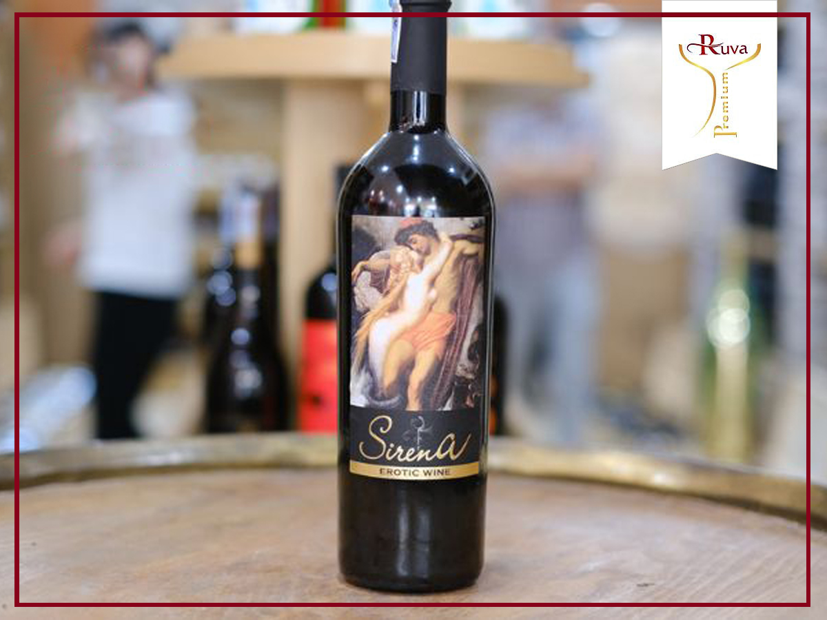 Rượu vang Sirena Erotic Wine Premium với vẻ ngoài mạnh mẽ, ấn tượng.