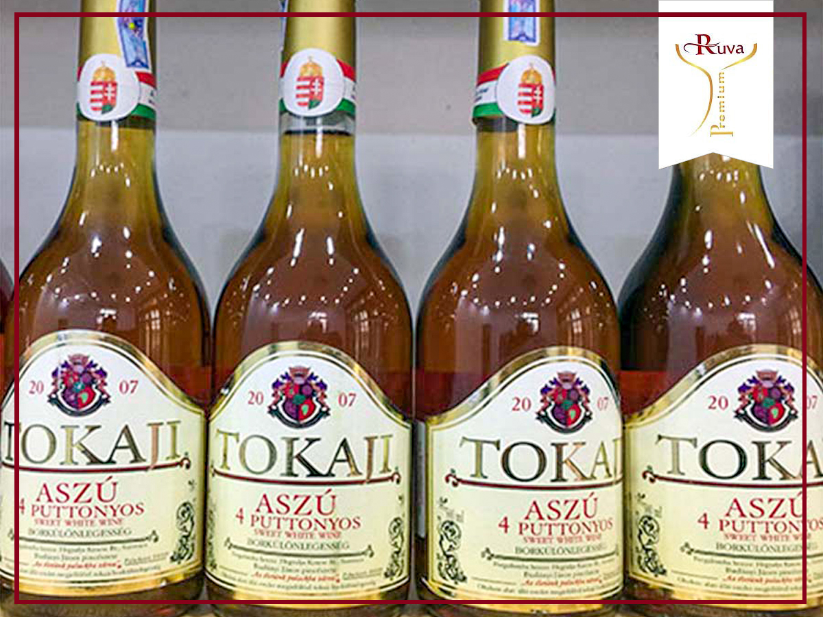 Tokaji Aszú 4 Puttonyos Sweet White thuộc dòng sản phẩm rượu ngọt mang phong cách nhẹ nhàng, thanh lịch rất nổi tiếng đến từ Hungary