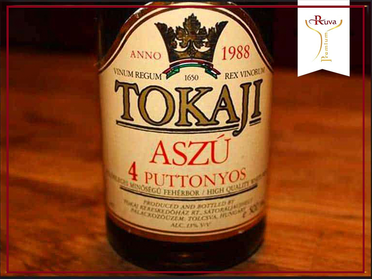 Rượu vang Tokaji Aszú 4 Puttonyos Sweet White bao nhiêu tiền?