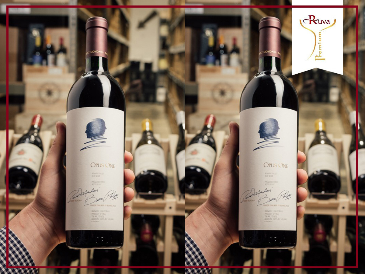 Rượu vang OPUS ONE 2015 mang lại một hương vị êm ái.