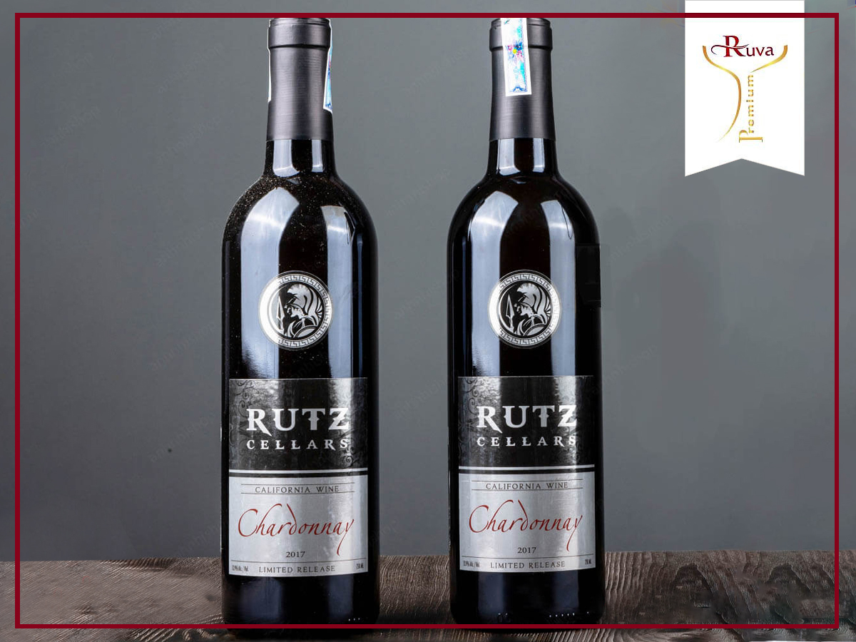 Rượu vang Rutz Cellars Chardonnay Limited Release mang sắc màu tinh tế.