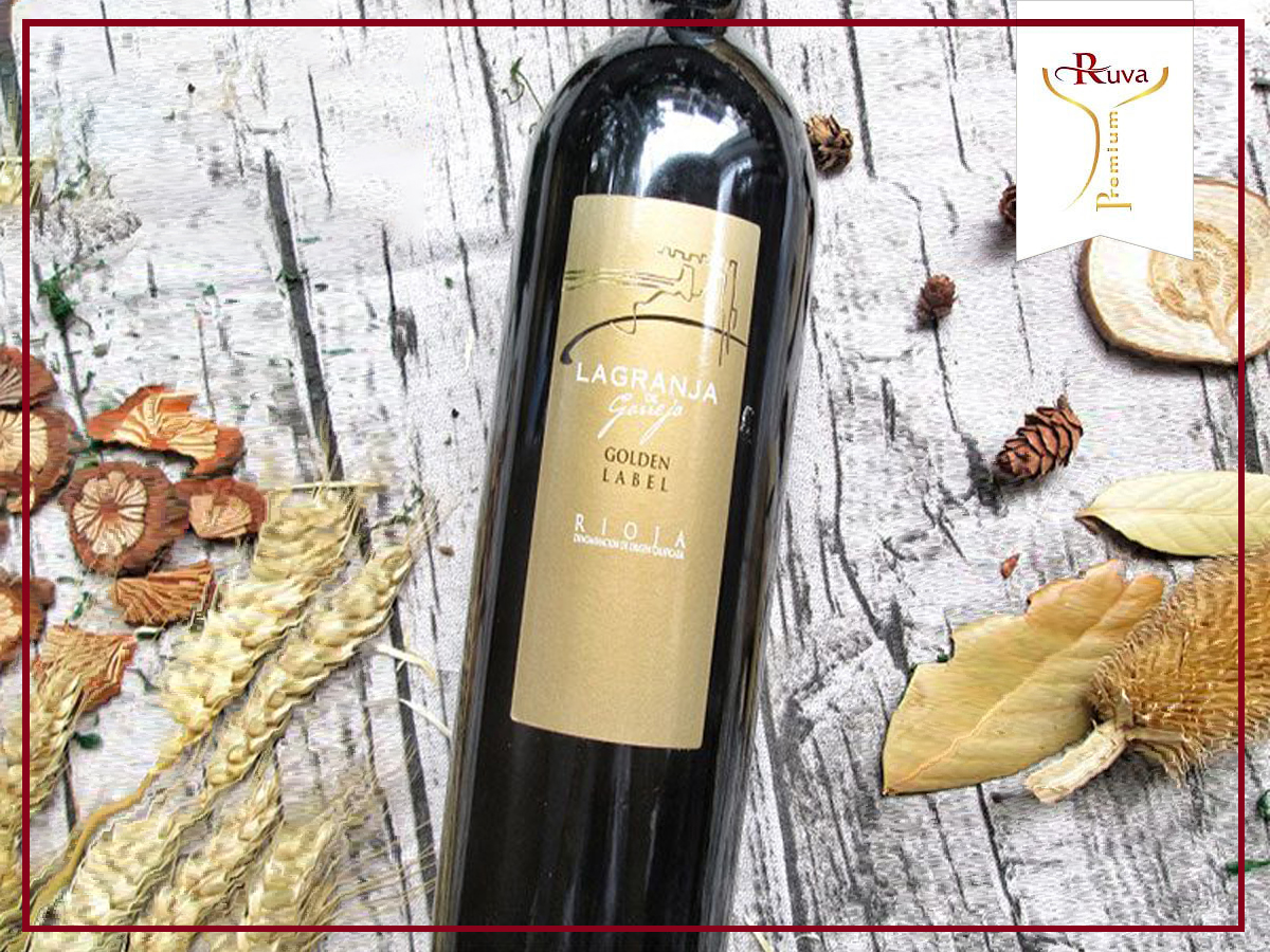 Rượu vang Lagranja Golden Label mang lại một hương vị ngọt ngào.