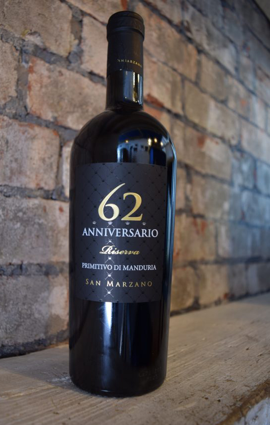 Rượu vang Ý 62 Anniversario là sự hòa quyện đầy tinh tế.