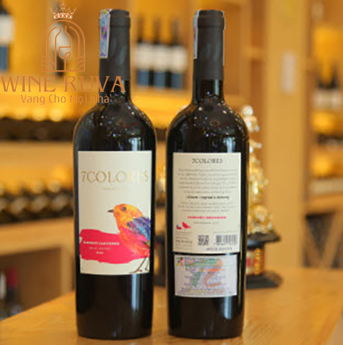Rượu Vang Chile 7Colores Cabernet Sauvignon là sự kết hợp hoàn hảo của vị chua đậm đà và hương thơm phức tạp