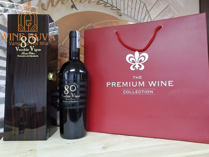 Rượu vang Ý 80 Vecchie Vigne Riserva Primitivo Di Manduria mang hương vị phong phú.