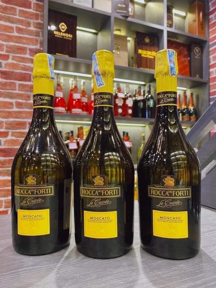 Rượu vang ngọt Ý Rocca Dei Forti Moscato