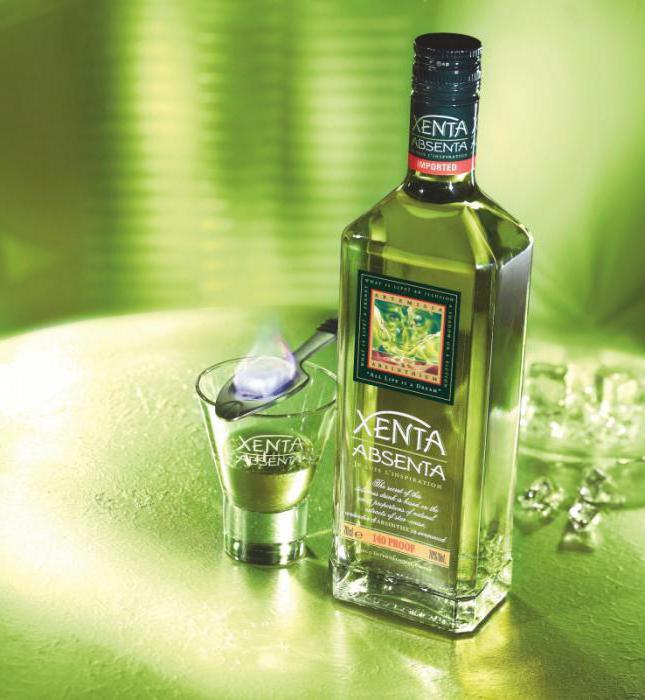 Rượu Absinthe Xenta Absenta thường được sử dụng để pha cocktail nhiều tầng