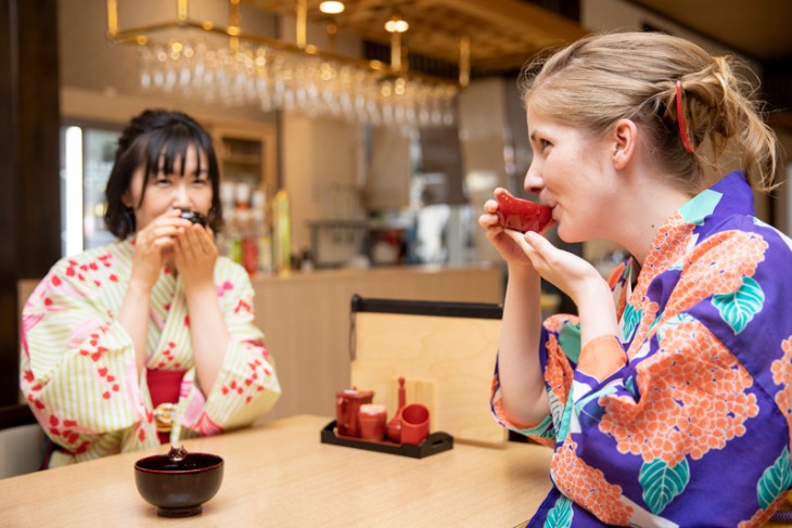 Cách thưởng thức rượu Sake chuẩn Nhật