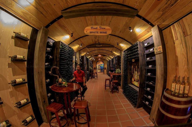 Hầm rượu vang Đà Lạt Vĩnh Tiến được nhiều du khách biết tới
