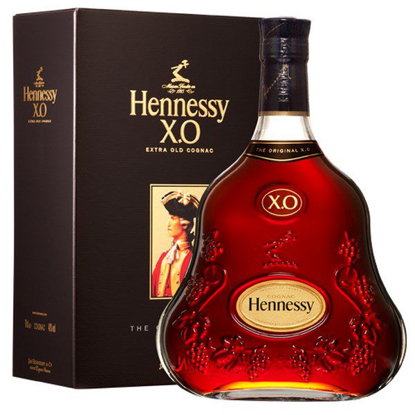 Chai rượu Hennessy XO
