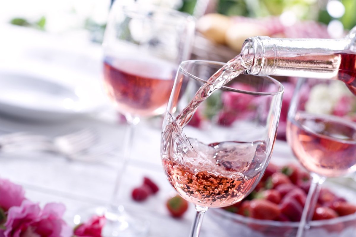 Rượu vang hồng là gì?