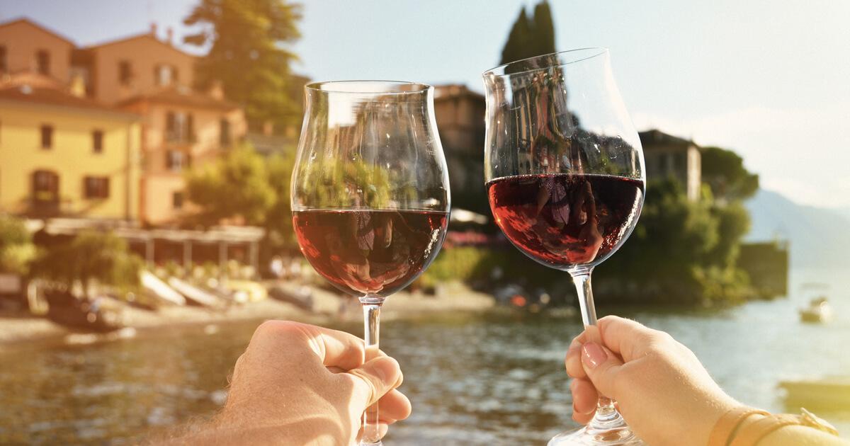Ý là quốc gia sản xuất nhiều rượu vang nhất trên thế giới
