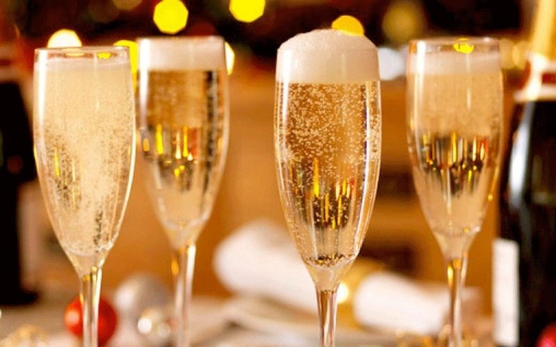 Rượu Champagne là rượu gì?